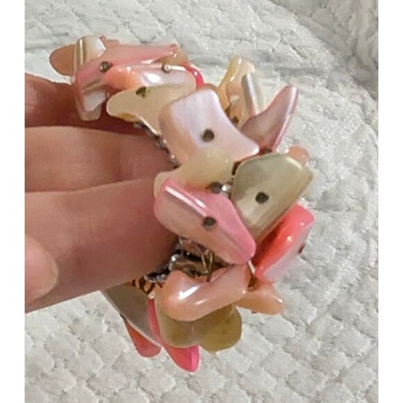 Mother of Pearl Shell Abalone Chips Beads Stretch Bracelet Vintage Cha Cha Pink - Picture 7 of 9